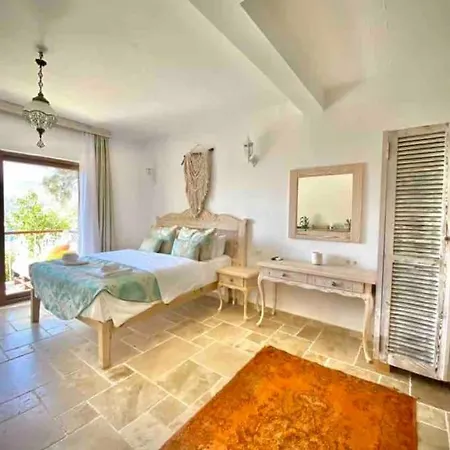 Feraye Kaş